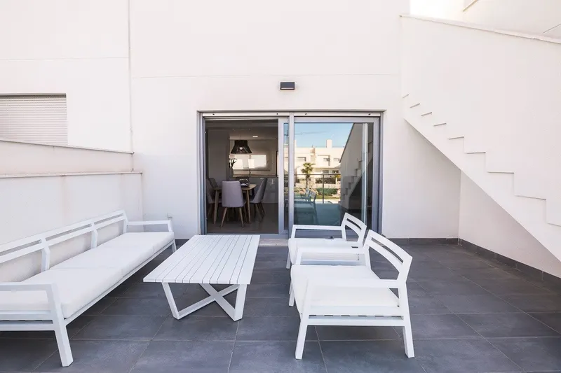 NOWY BUDYNEK MIESZKALNY NA BUNGALOW APARTAMENTY W VISTABELLA