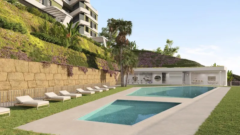 FLATS WITH SEA OR GOLF COURSE VIEWS ON THE COSTA DEL SOL