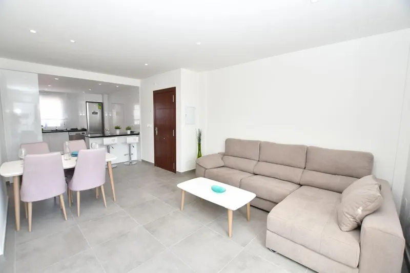Bungalows de Obra Nueva en San Miguel de Salinas – Naturaleza, Golf y Confort