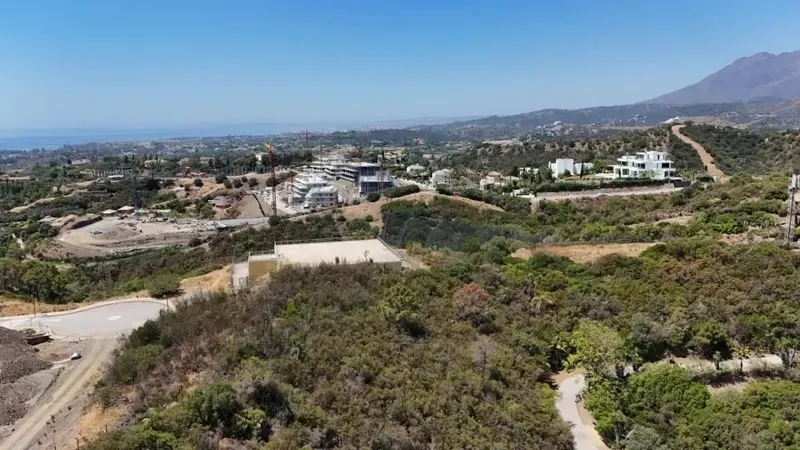 NEW BUILD RESIDENTIAL COMPLEX NEAR ESTEPONA