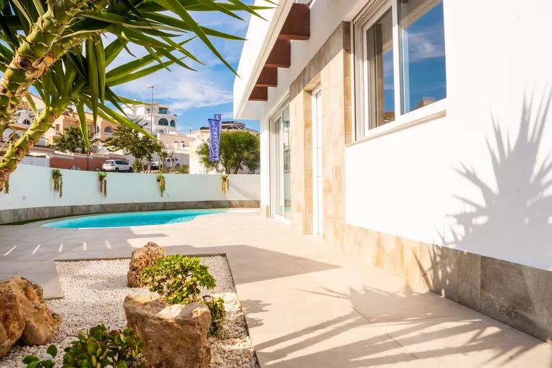 BEAUTIFUL BIG VILLA WITH VIEWS TO THE GOLF COURSE "LA MARQUESA"!