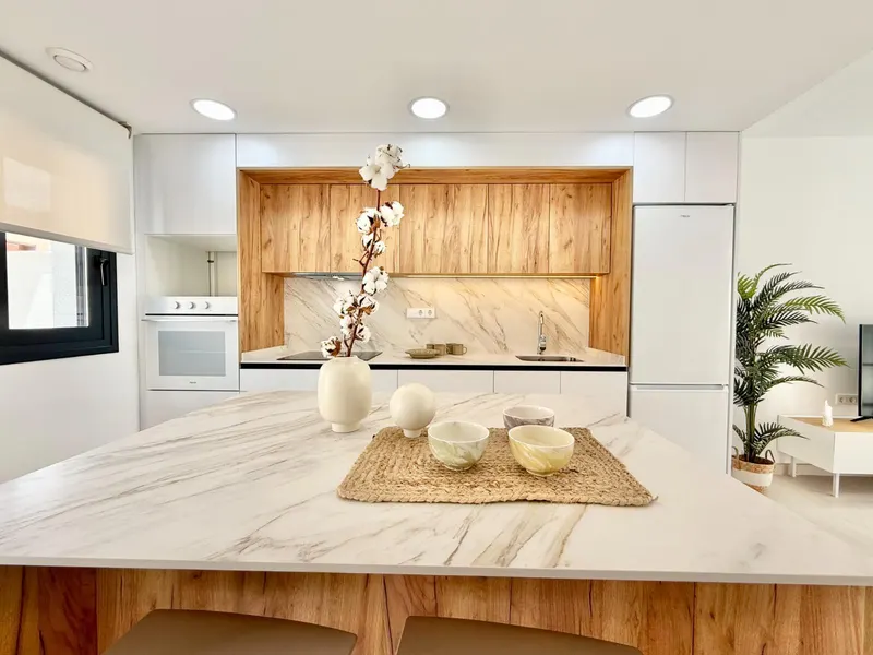 New Build Townhouses for Sale in Cox – 44 Modern Homes with Great Amenities