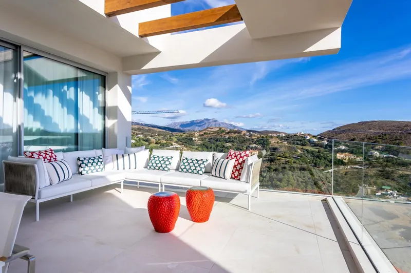 EXCLUSIVE URBANISATION NEXT TO MARBELLA CLUB GOLF