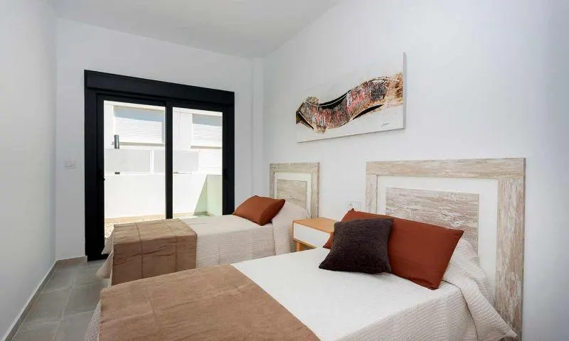 THE MEDITERRANEAN LIFESTYLE ALL ON ONE LEVEL