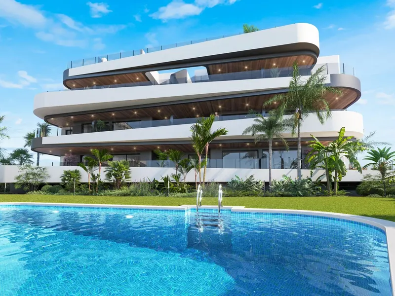 Residencia de nueva construcción en primera línea del campo de golf La Serena, en Los Alcázares