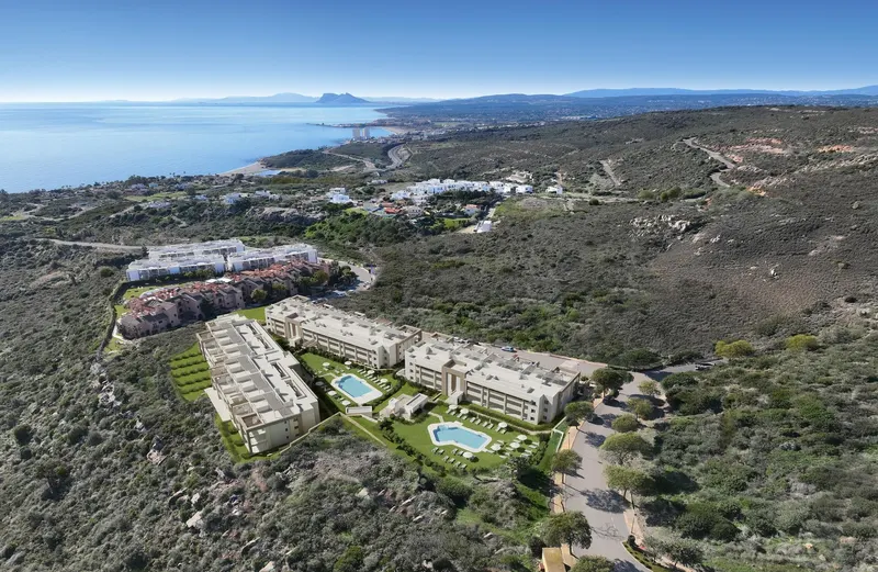 Nowe apartamenty z widokiem na morze w Bahía de las Rocas w Manilva na Costa del Sol