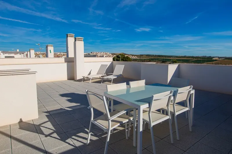 NOWY BUDYNEK MIESZKALNY NA BUNGALOW APARTAMENTY W VISTABELLA