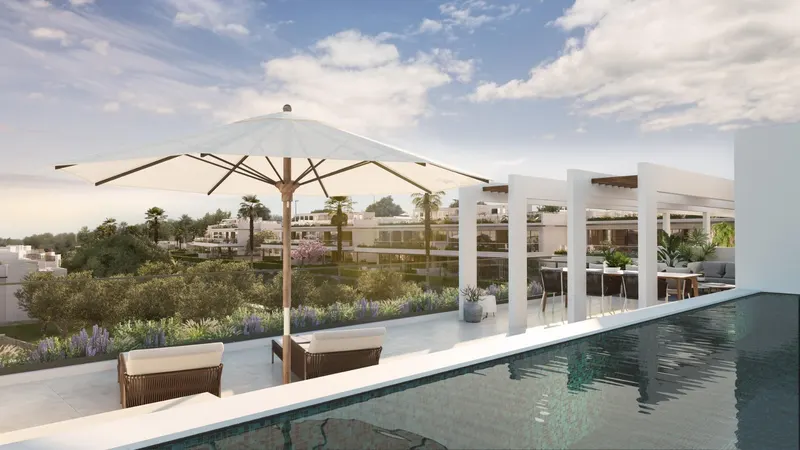 GATED FRONT LINE GOLF DEVELOPMENT