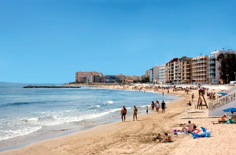 APARTAMENTOS Y ÁTICOS DE OBRA NUEVA CERCA DE LA PLAYA EN TORREVIEJA