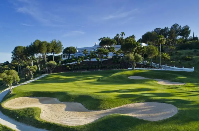 NEW BUILD RESIDENTIAL COMPLEX AT ESTEPONA GOLF