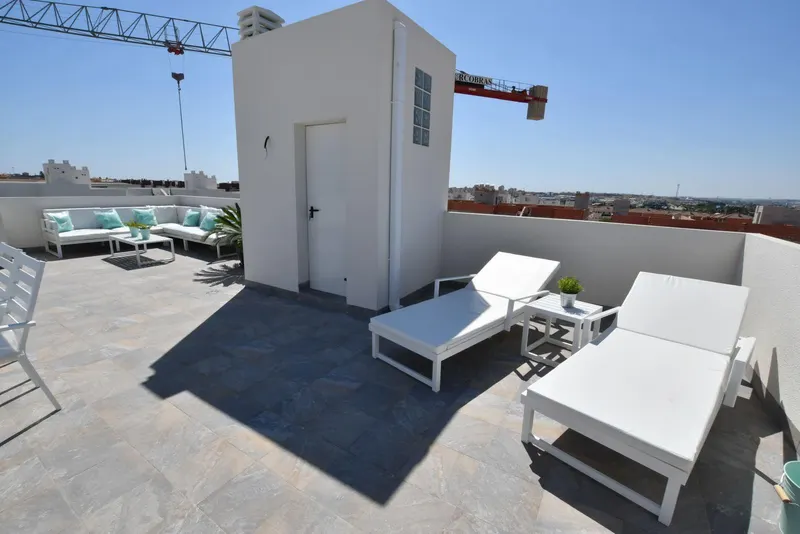 Bungalows de Obra Nueva en San Miguel de Salinas – Naturaleza, Golf y Confort