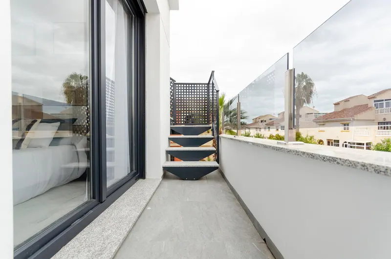 NEW BUILD VILLAS IN TORREVIEJA