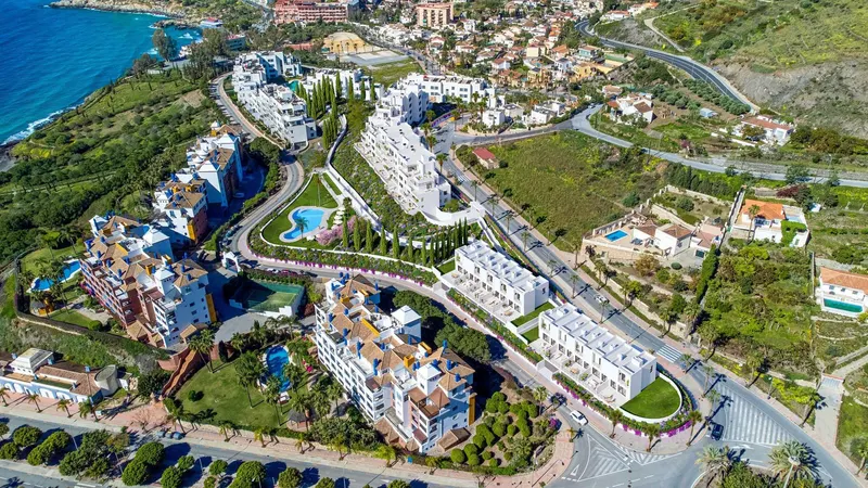 Viviendas de nueva construcción en Almuñécar, Costa Tropical, a solo 300 metros de la playa