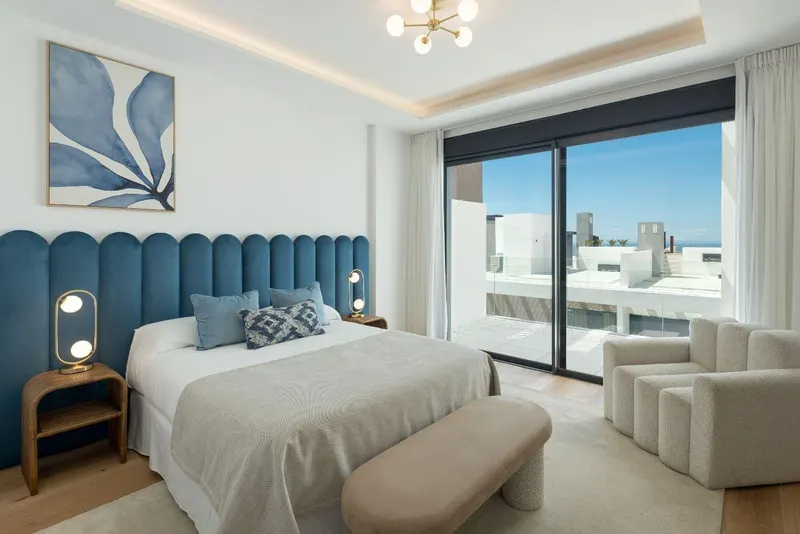 Lujosas casas adosadas de nueva construcción en Río Real, Marbella