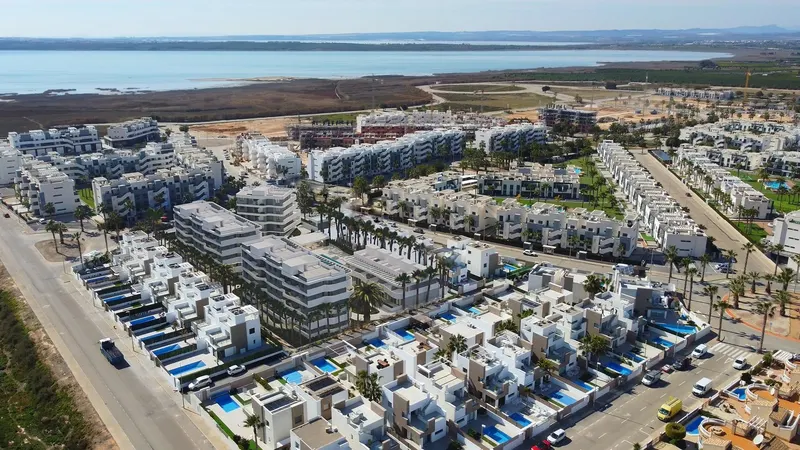New Buils Apartments and Townhouses in El Raso (Guardamar del Segura)