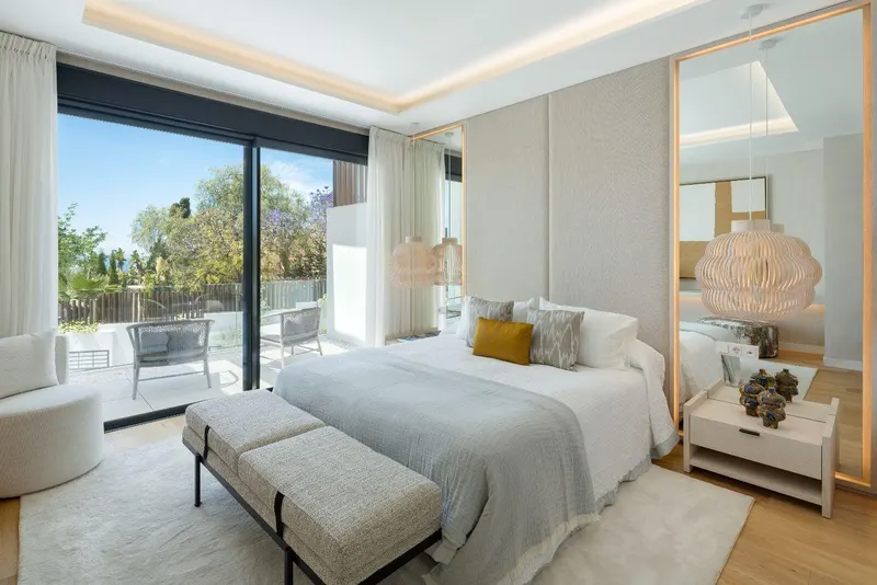 Lujosas casas adosadas de nueva construcción en Río Real, Marbella