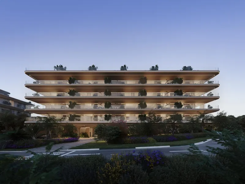 Apartamentos de lujo de nueva construcción a 100 metros de la playa en Estepona
