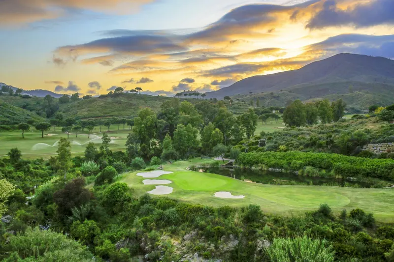COMPLEJO RESIDENCIAL DE OBRA NUEVA EN LA CALA GOLF RESORT, MIJAS
