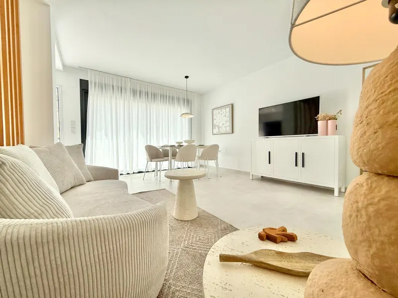 New Build Townhouses for Sale in Cox – 44 Modern Homes with Great Amenities