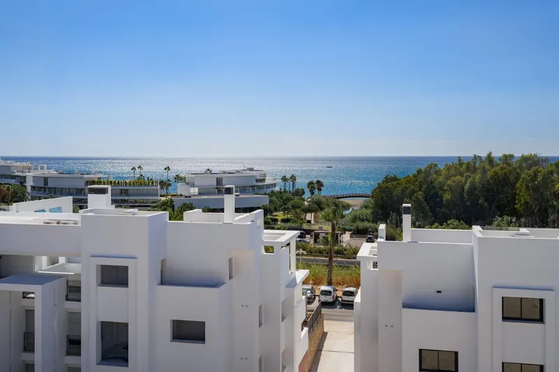 COMPLEJO RESIDENCIAL DE OBRA NUEVA CERCA DE ESTEPONA