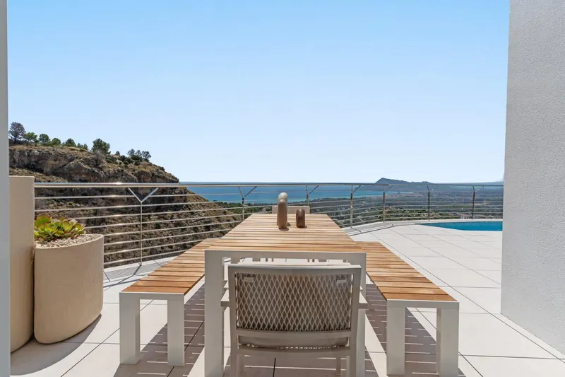 Villa de lujo en Altea con vistas al mar y piscina privada