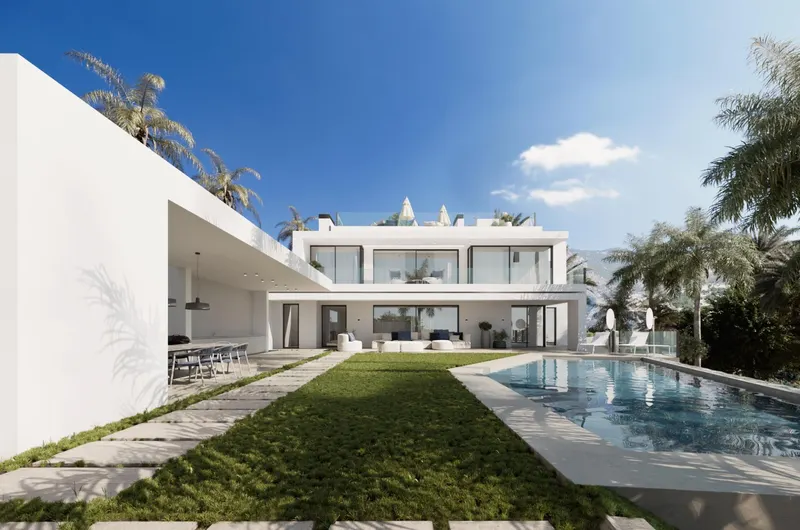 Vida de lujo en Cascada de Camoján, Marbella: Un refugio de privacidad y elegancia.