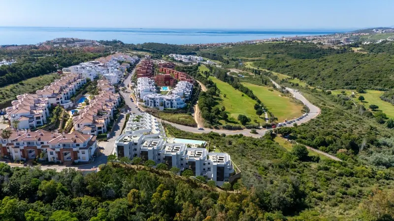 Luksusowy ośrodek golfowy z widokiem na morze w Casares na Costa del Sol
