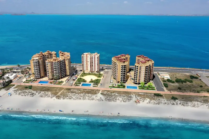 NEW BUILD RESIDENTIAL COMPLEX IN LA MANGA