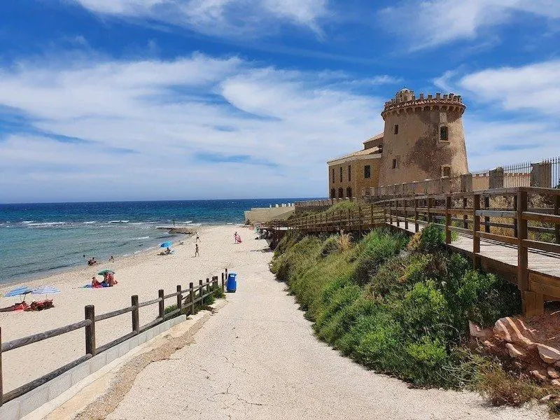 NEW BUILD VILLA IN TORRE DE LA HORADADA