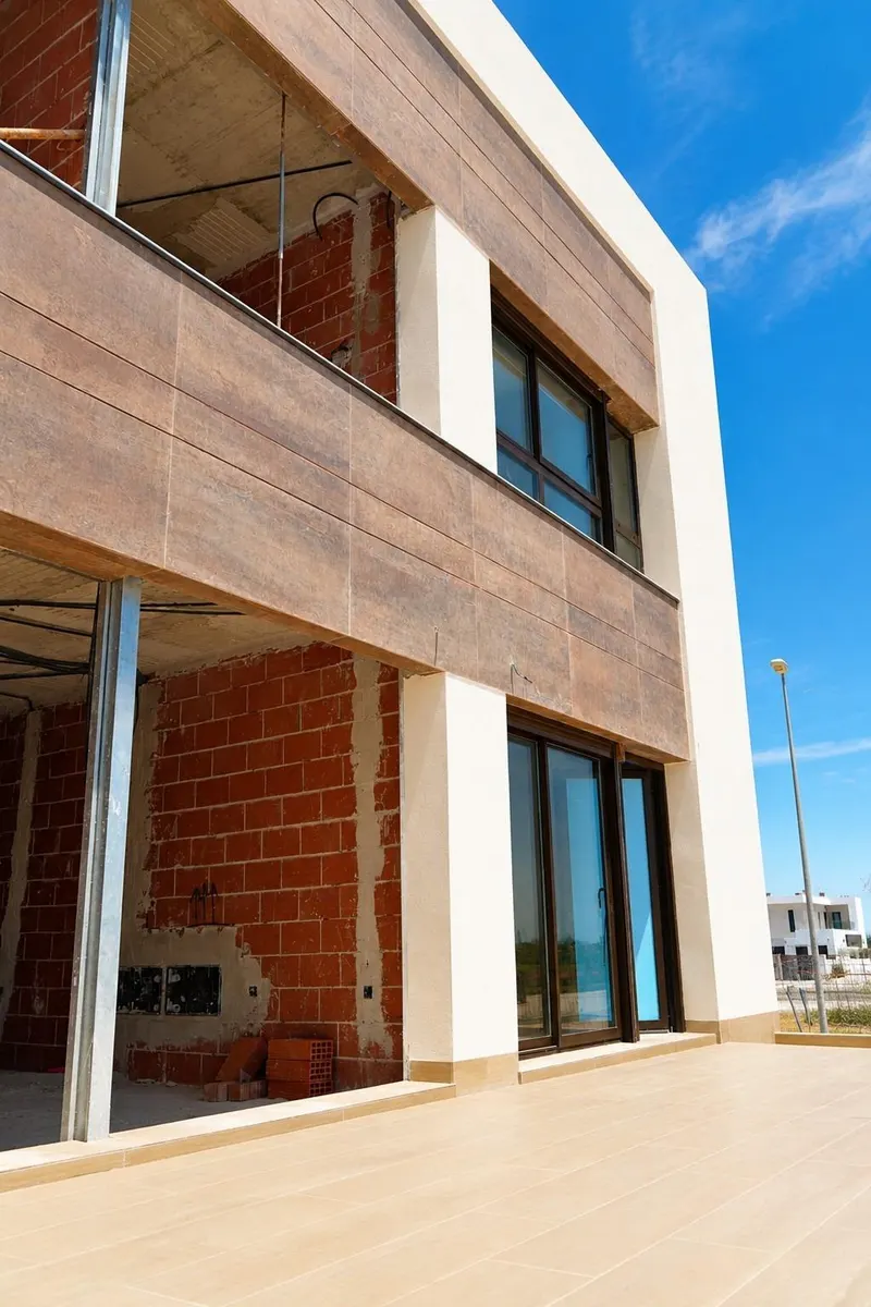 Modern Townhouses in Dolores with comunal pool