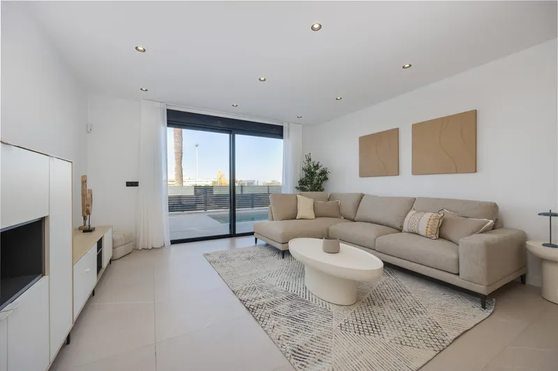 Nueva Promoción de villas en Torrevieja, a 2 km del Mar