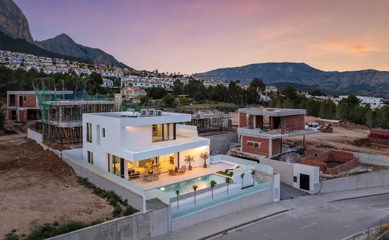 NEW BUILD VILLAS IN POLOP
