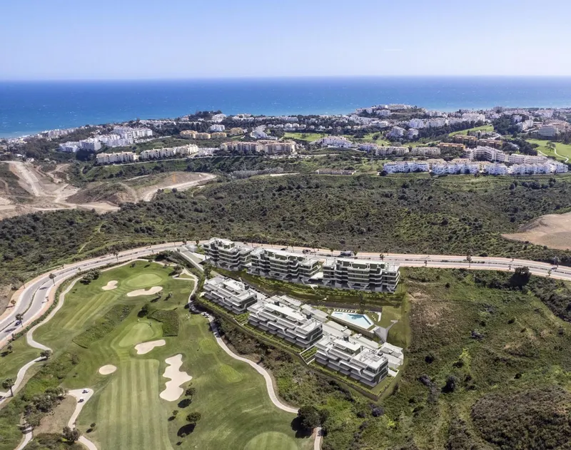 FLATS WITH SEA OR GOLF COURSE VIEWS ON THE COSTA DEL SOL
