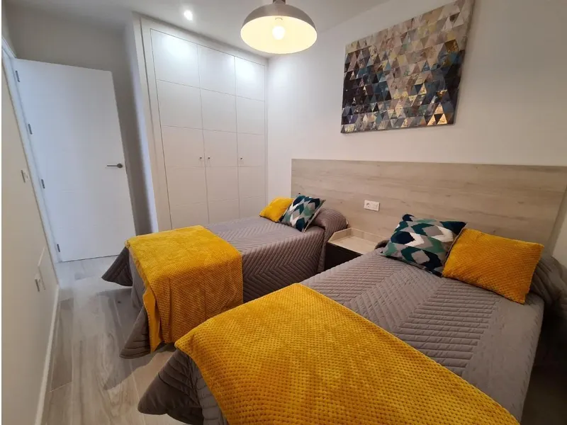 Casas adosadas de nueva construcción con piscina privada en Avileses, Murcia