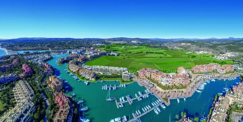 New Build Apartments with Sea Views in Bahía de las Rocas Manilva Costa del Sol