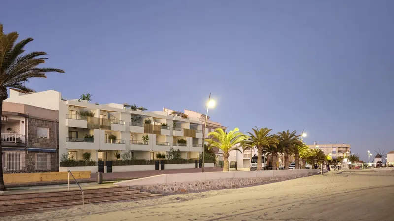RESIDENCIAL DE OBRA NUEVA EN PRIMERA LÍNEA DE PLAYA EN SAN PEDRO DEL PINATAR