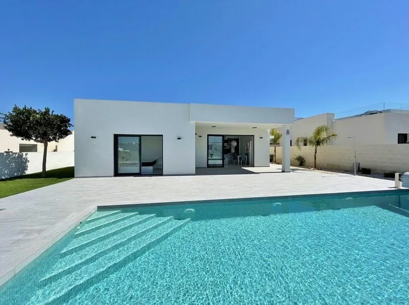 Modern New Build Villas for Sale in Rafal: Costa Blanca Living with Style and Comfort