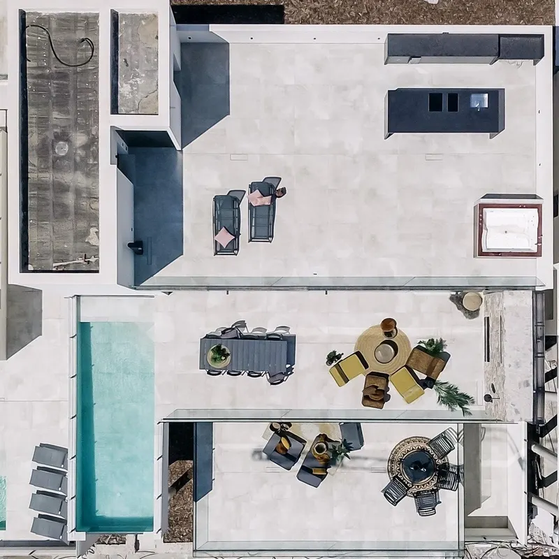 VILLA DE DISEÑO JUNTO AL MAR