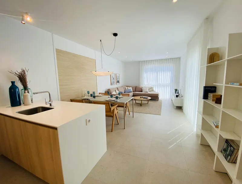 Nowo wybudowane bungalowy w Pilar de la Horadada blisko plaży i centrum miasta