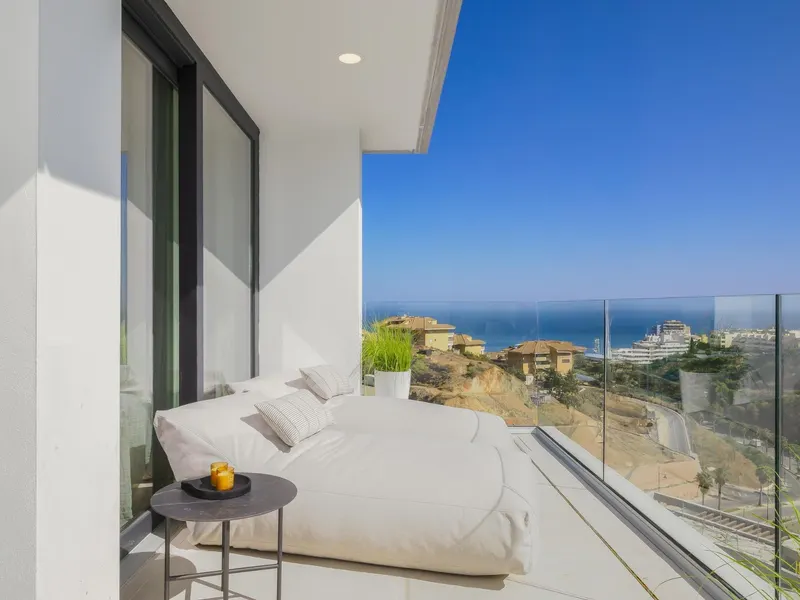 Luxurious New Build Townhouses with Sea Views in El Higuerón, Costa del Sol