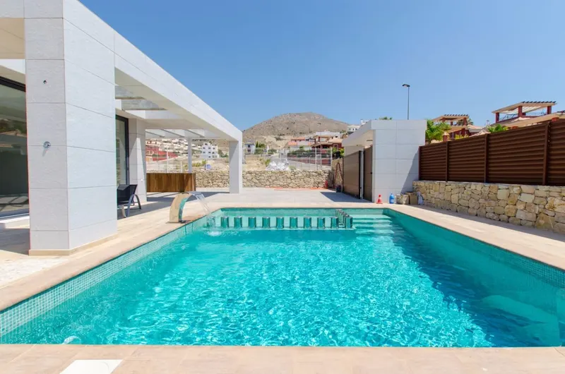 VILLAS MODERNAS EN BALCÓN DE FINESTRAT A UN PASO DE BENIDORM!!!