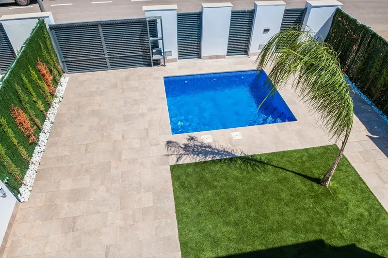 VILLAS DE OBRA NUEVA EN LOS ALCAZARES