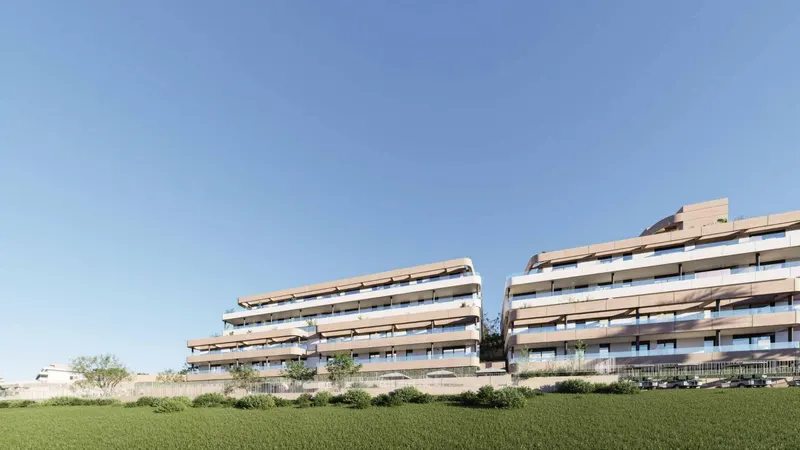 Nowe mieszkania na sprzedaż w Estepona Golf z widokiem na morze i pole golfowe