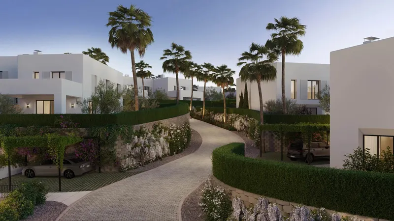 Villas de lujo de nueva construcción en Sotogrande Alto con jardín y piscina privados