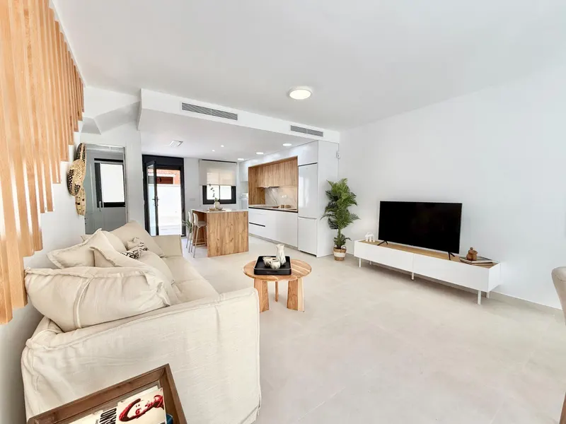 New Build Townhouses for Sale in Cox – 44 Modern Homes with Great Amenities