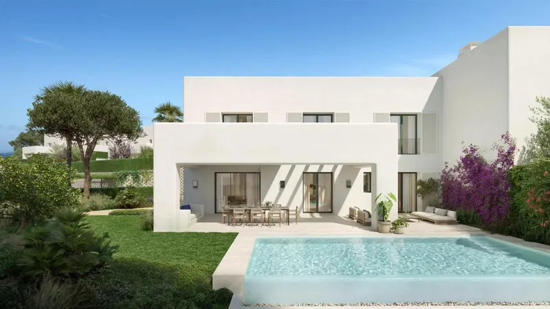 Villas de lujo de nueva construcción en Sotogrande Alto con jardín y piscina privados