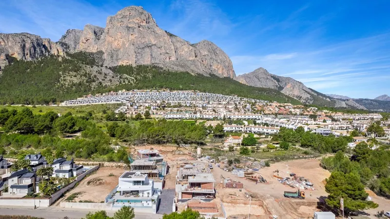 NEW BUILD VILLAS IN POLOP