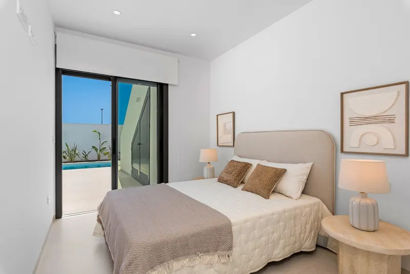 Villas de nueva construcción cerca de Serena Golf en Los Alcázares