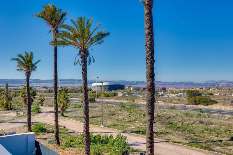 Nueva Promoción de villas en Torrevieja, a 2 km del Mar