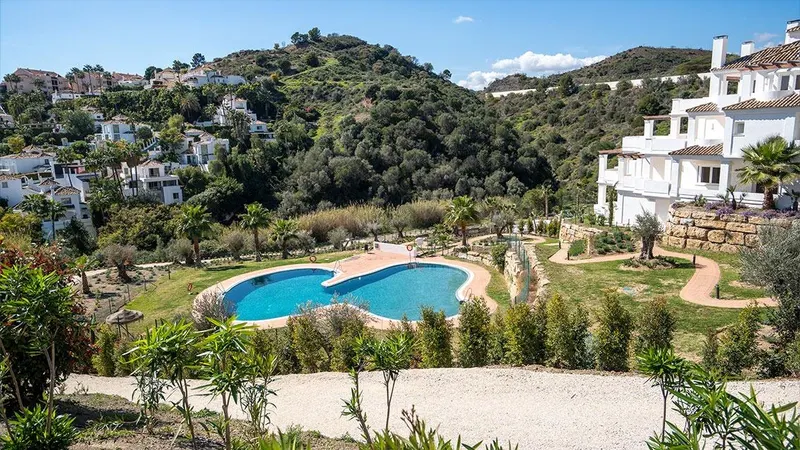 Ekskluzywna nowa inwestycja mieszkaniowa w Nueva Andalucía, Marbella